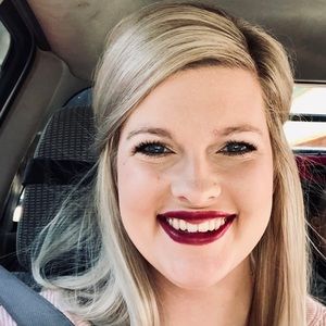 Meet your Posher, Hailey